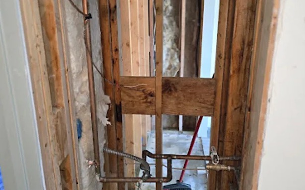 Frozen Pipe Water Removal in Tiverton, RI